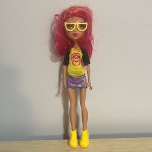 Monster High Geek Shriek Howleen Wolf Doll